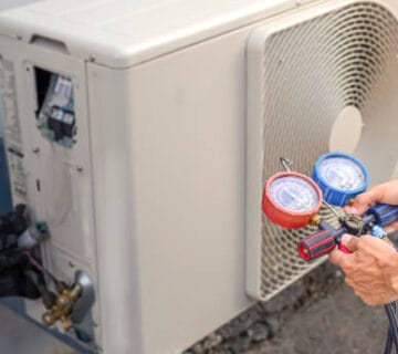 Kenapa AC Tidak Dingin? Penyebab & Solusi Service AC Bekasi