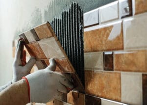 cara pasang keramik dinding